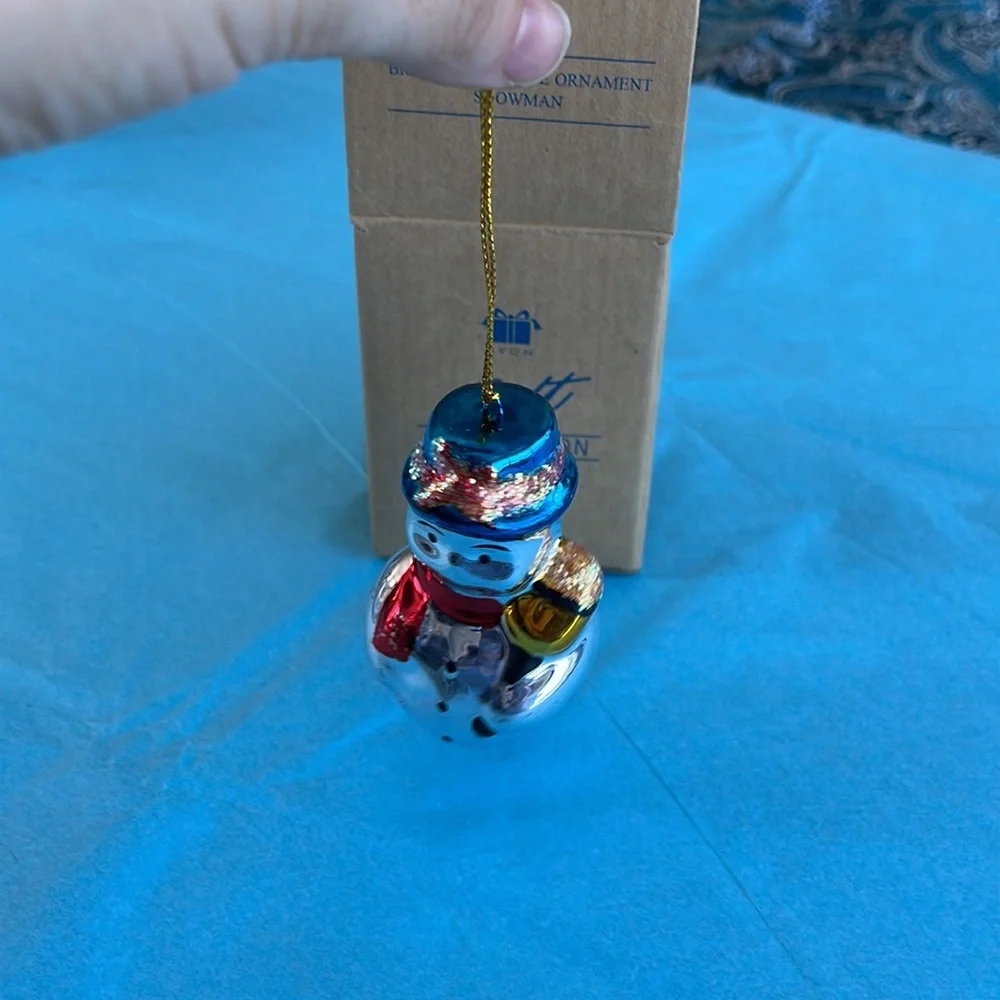 1998 Vintage Avon Hand‑Painted Christmas Snowman Ornament NIB w/ Original Box